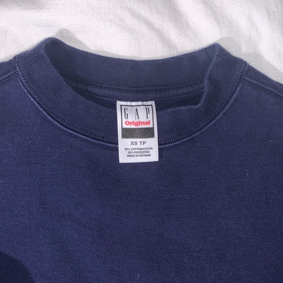 GAP Crewneck - Picture 2 of 3